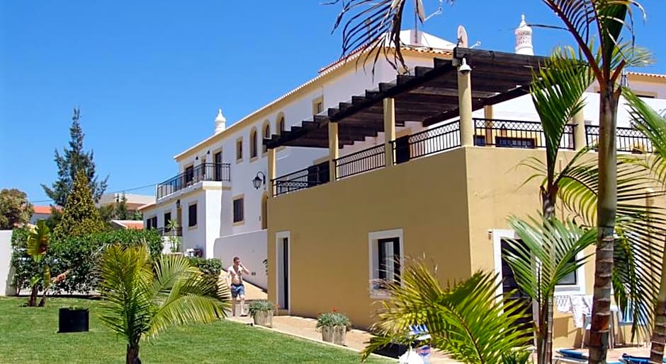 Novochoro Apartments