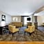 La Quinta Inn & Suites by Wyndham Columbus
