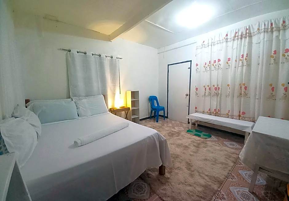 Casa de Viajeros 600mbps spacious 5 minutes to the beach