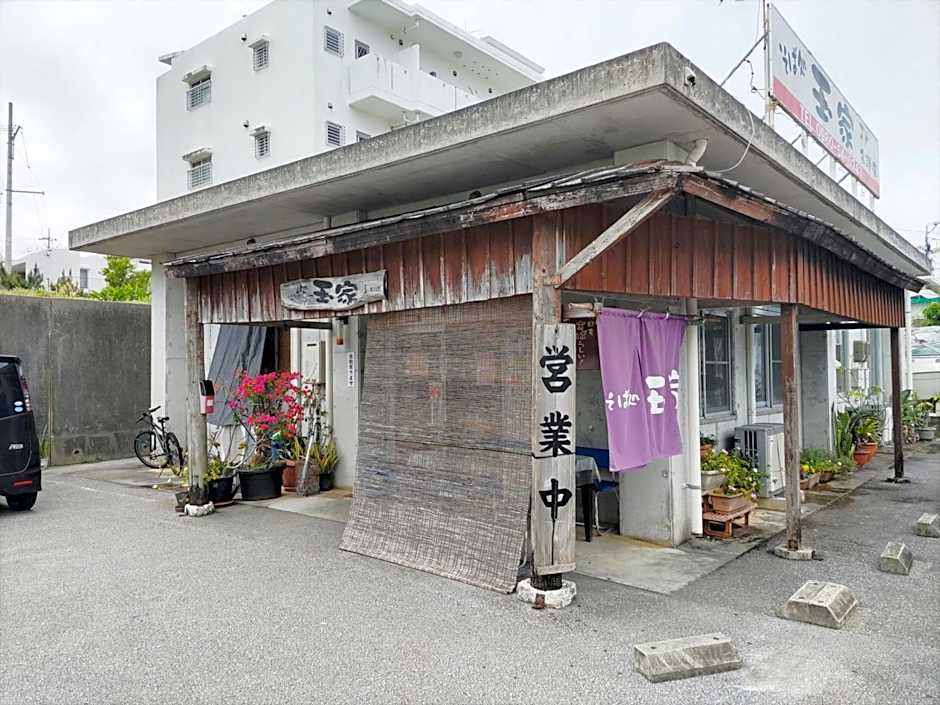 名護パークサイドコンドミニアムTKステイ
