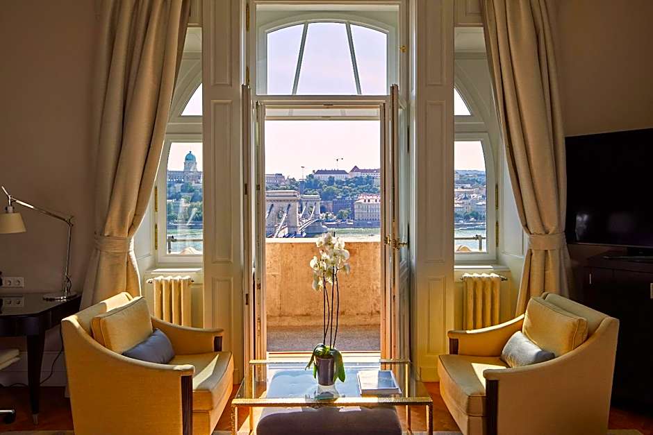 Four Seasons Hotel Gresham Palace Budapest