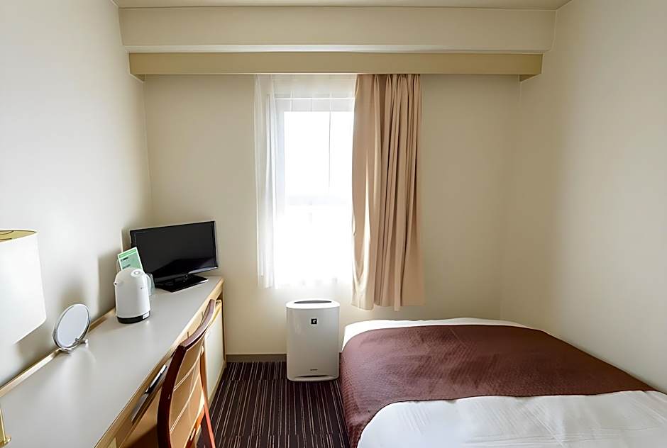 Shin-Osaka Sunny Stone Hotel