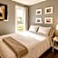 Downtown Picton Retreat - Near Sandbanks and Wineries