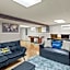 Walk To Parks, Dining & Lake! Game Room! Hot Tub!