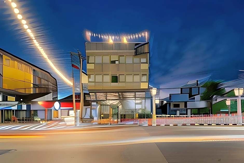 Quip Bed & Breakfast Phuket Hotel