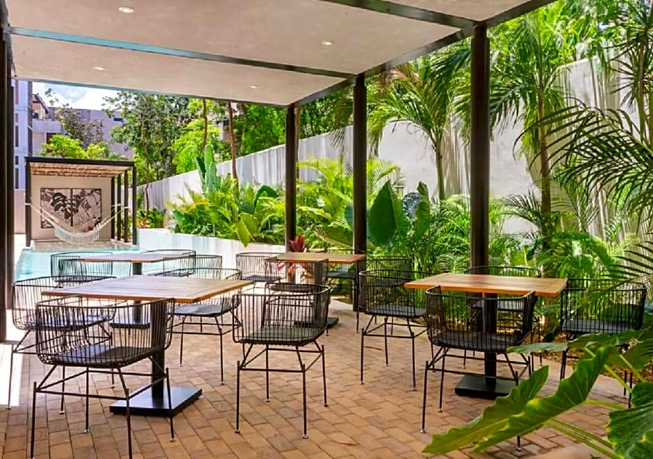 ARUNA TULUM-Luxury Studios & Apartments