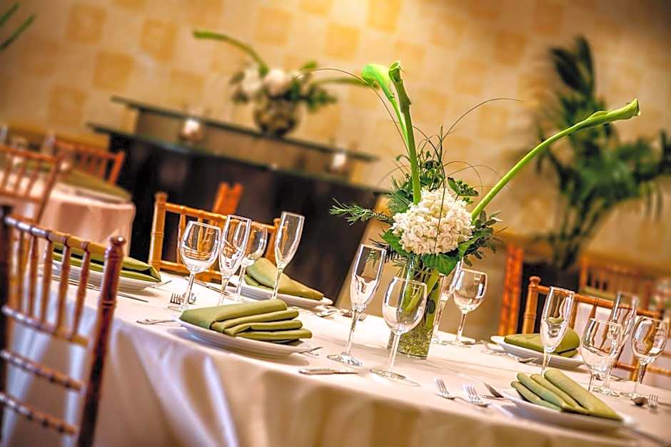 Renaissance Walnut Creek Hotel