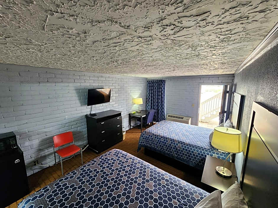 Carthage Inn