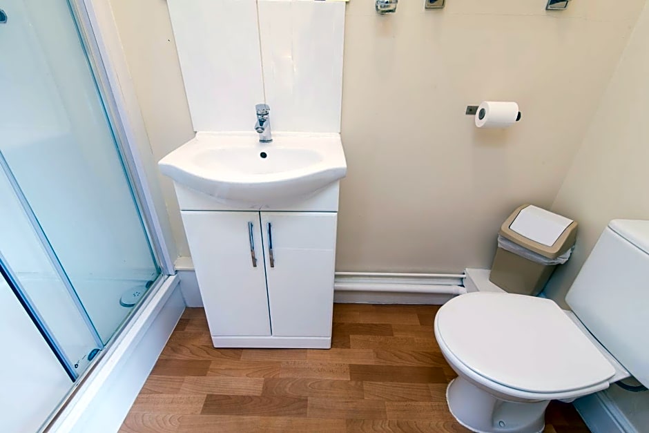 The Linden Leaf Rooms - Classy & Stylish