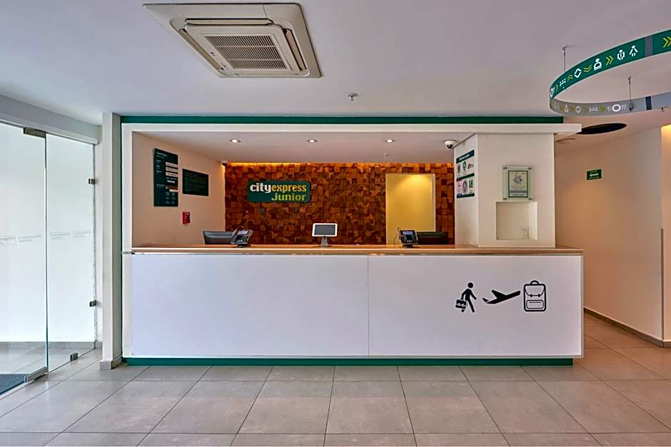 City Express Junior by Marriott Puebla FINSA