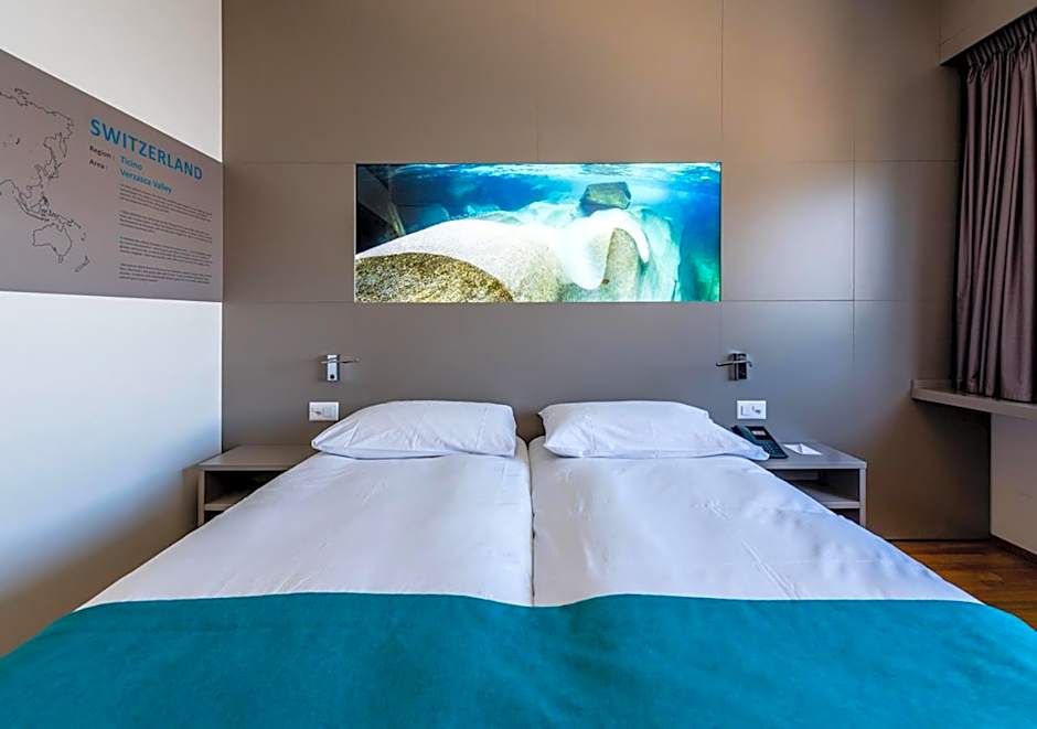 Aquatis Hotel