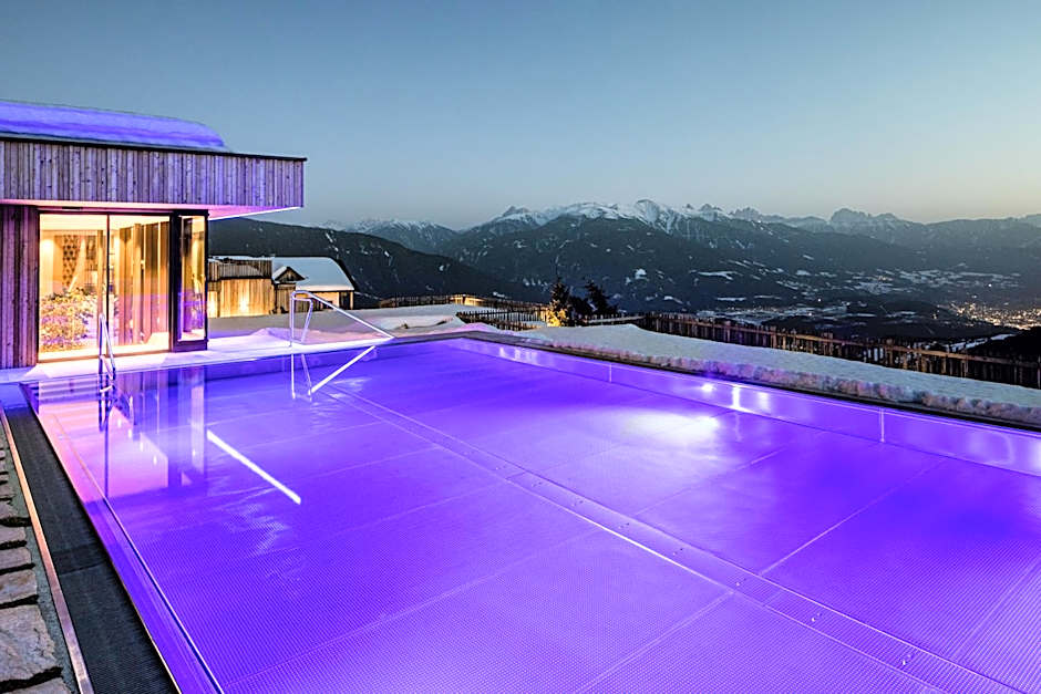 Tratterhof Mountain Sky Hotel