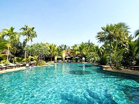 Laluna Hotel And Resort