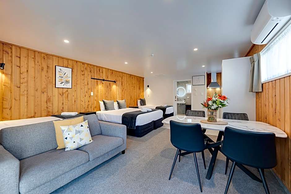 Archway Motels & Chalets