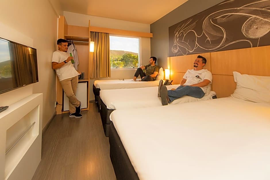 Ibis Guaratingueta Aparecida - Circuito da Fe