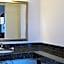 Royal Inn & Suites