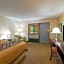 Super 8 by Wyndham White River Junction