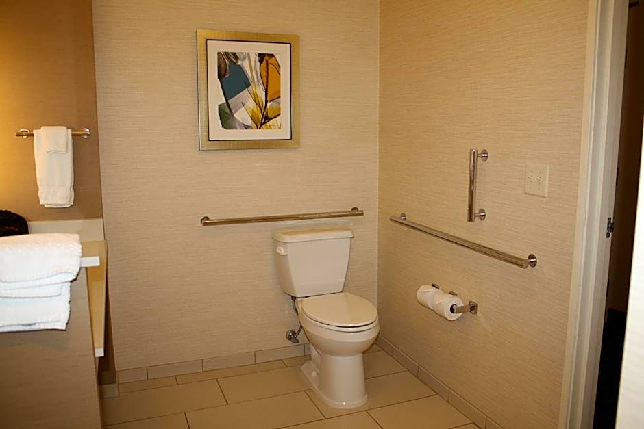 Fairfield Inn & Suites by Marriott Detroit Lakes