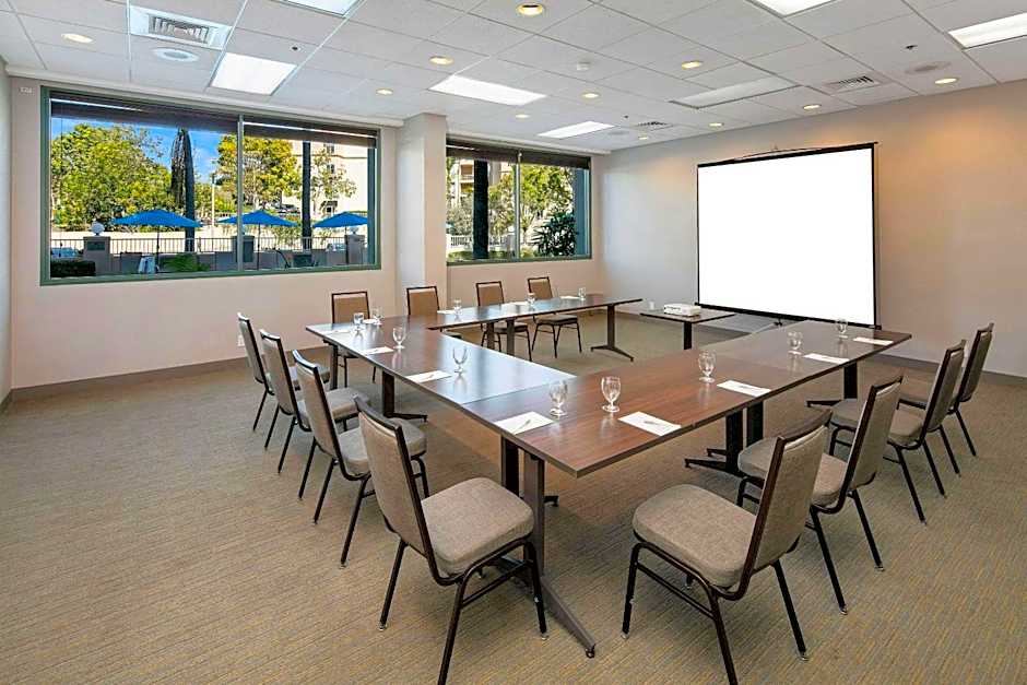 Country Inn & Suites by Radisson, San Diego North, CA
