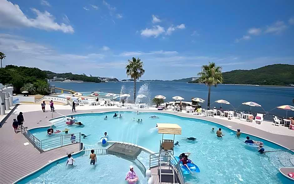 Toba Seaside Hotel