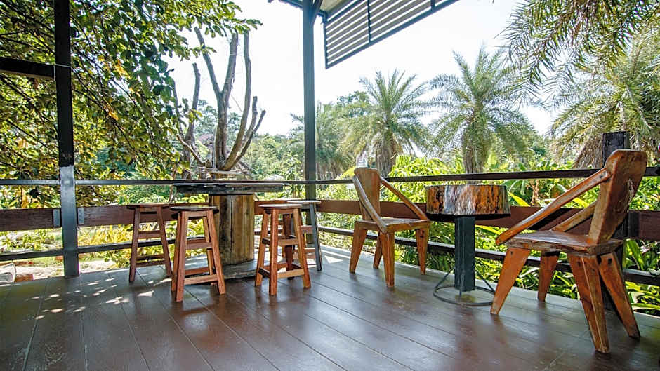 Tong Hotel