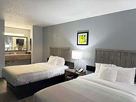 2 Double Beds Non-Smoking