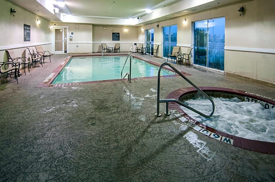 Hampton Inn By Hilton & Suites Waxahachie