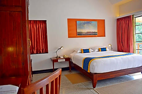 Bastion Room with Complimentary sightseeing in Tuk Tuk for two hours.