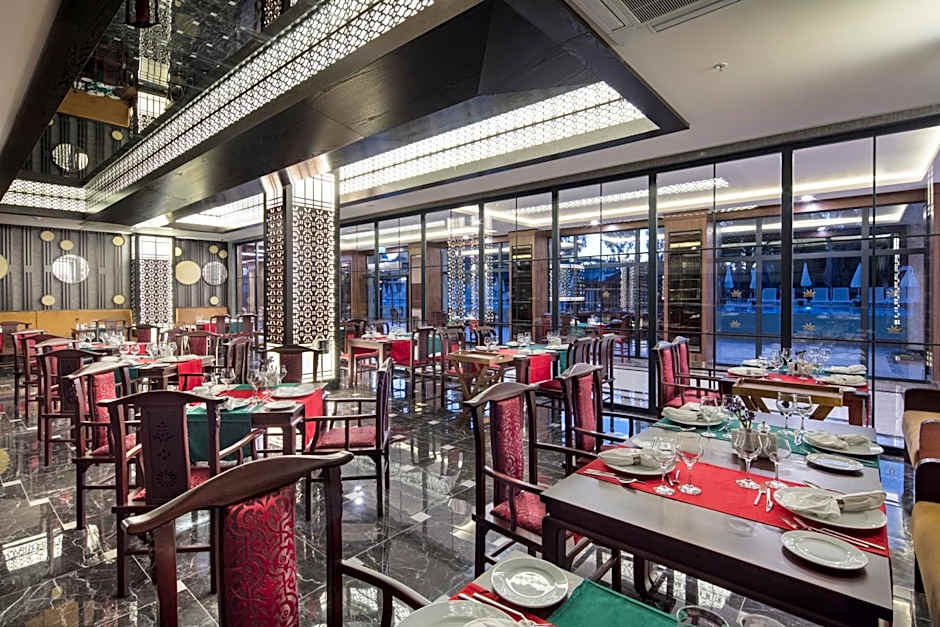 Aydinbey Queen's Palace & Spa - Ultra All Inclusive