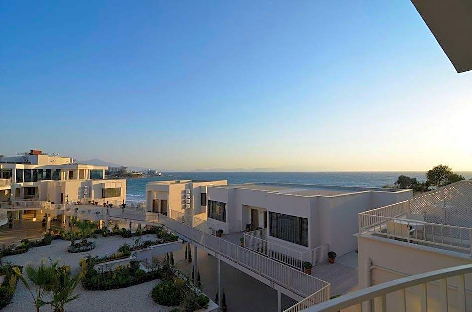 Ladies Beach Suit Otel