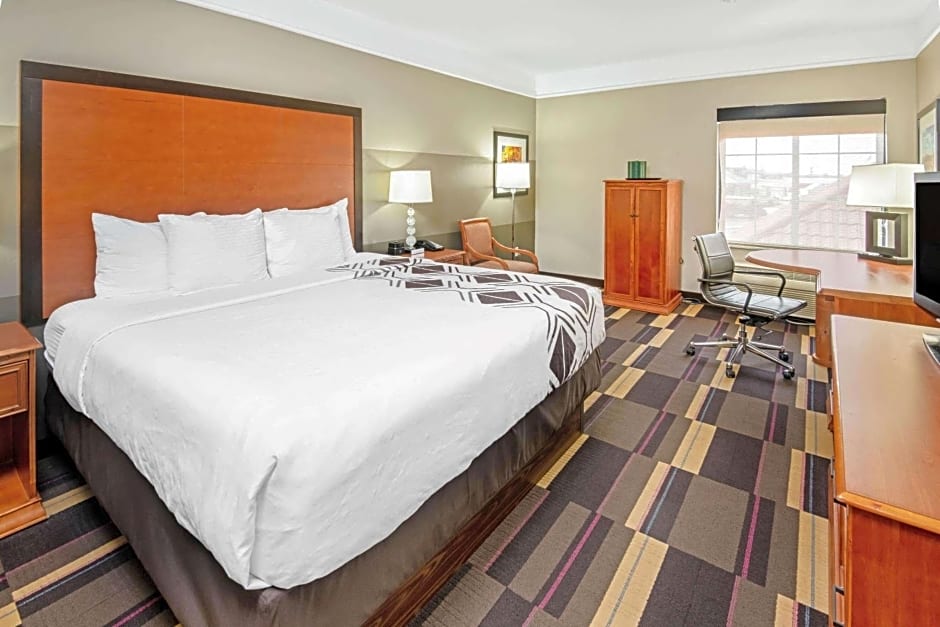 La Quinta Inn & Suites by Wyndham Oklahoma City - Moore