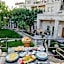 Sarnich Cave Suites
