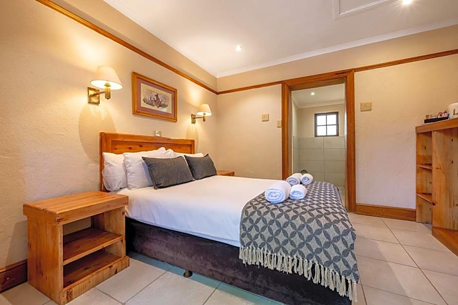 Hotel Numbi and Garden Suites