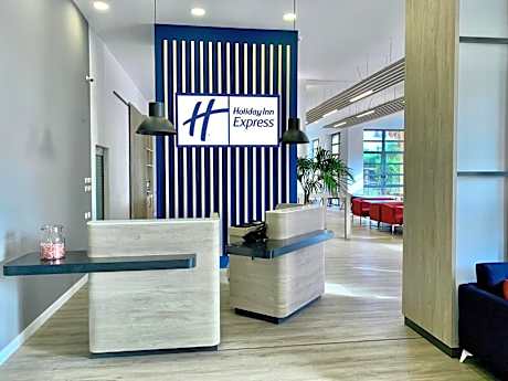 Holiday Inn Express Ciudad de las Ciencias By IHG