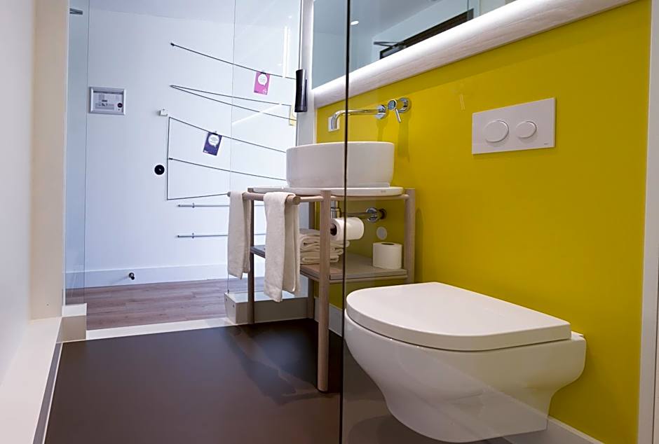 Qbic Hotel WTC Amsterdam