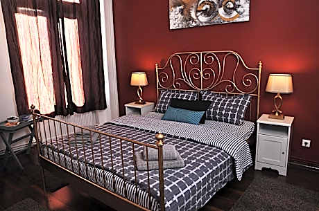 Superior Double Room with Private Bathroom