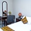 Coconut Grove Regency Hotel
