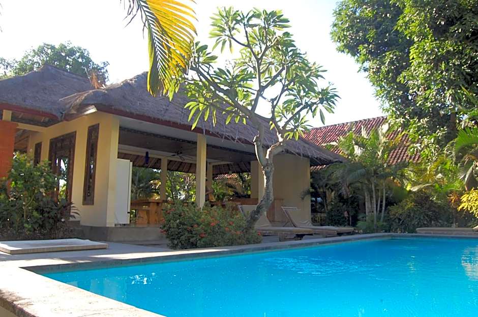 Star East Bungalows