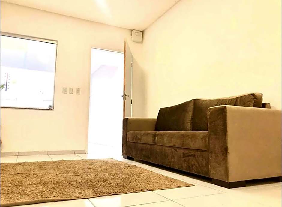 Casa para temporada com garagem para dois carros