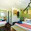 LOGE Westport
