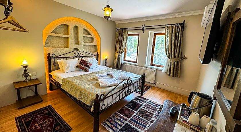 Nomads Cave Hotel & Rooftop