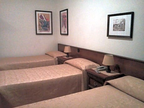 Quadruple Room with Bathroom