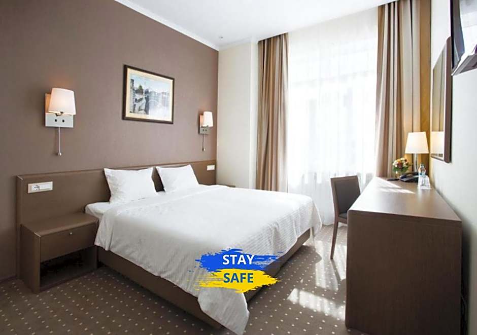 Alexandrovskiy Hotel