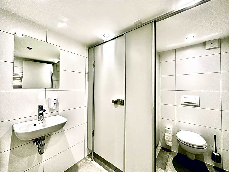 Monteurzimmer - Worker's accommodation - ZIMMERzuVERMIETEN in Bäriswil