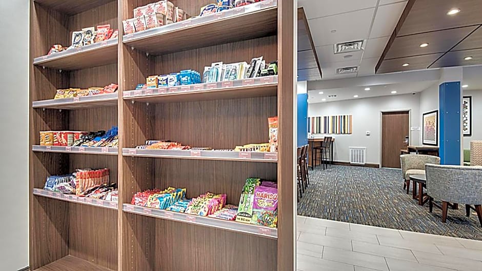 Holiday Inn Express Hotel & Suites Mount Pleasant by IHG