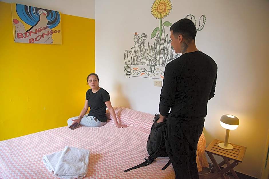 Sunflower City Student Hostel & Bar