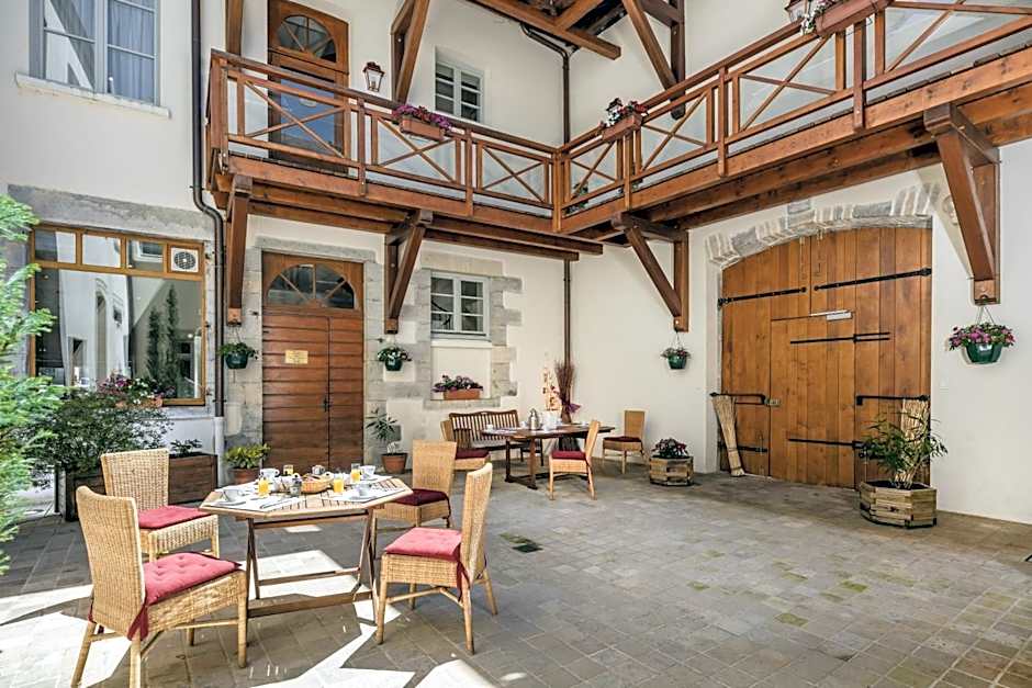 Appart Hotel Charles Sander