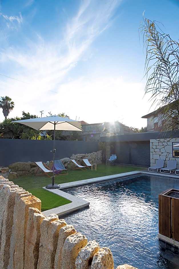 Abraços dos Avós - Casas de aldeia