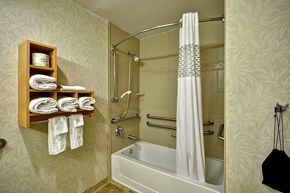 Hampton Inn By Hilton And Suites Charleston/Mt. Pleasant-Isle Of Palms