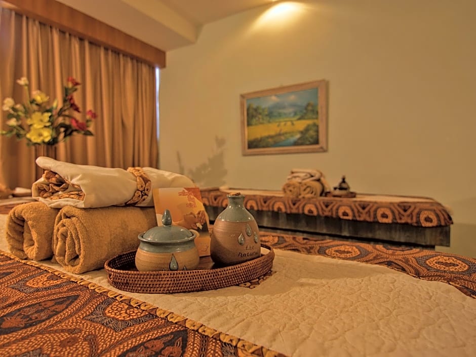 Planet Holiday Hotel & Residence